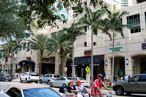 Fort Lauderdale city street